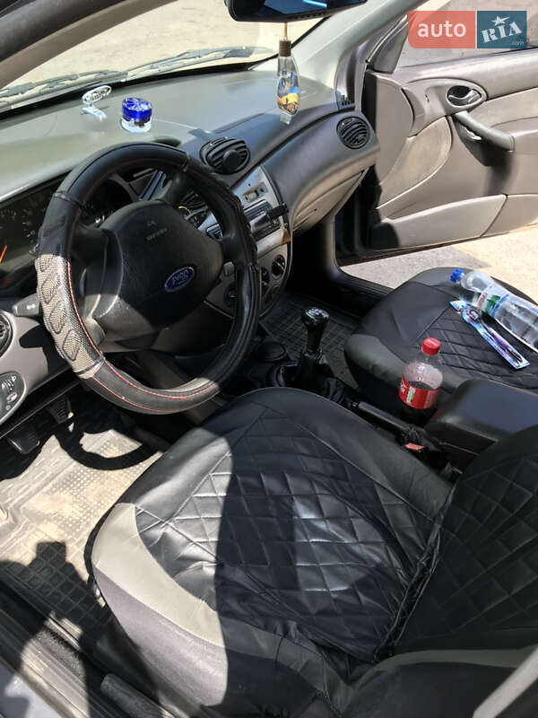 Седан Ford Focus 2003 в Калите