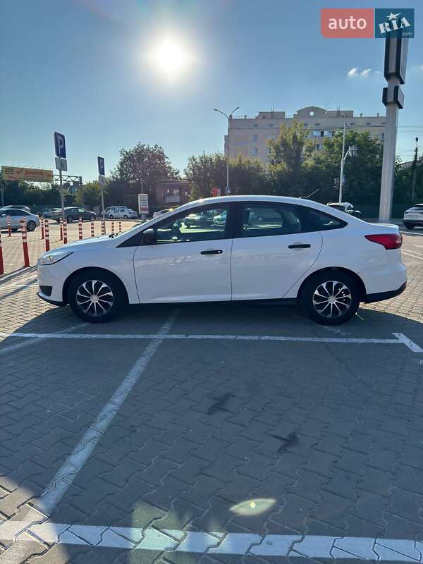 Седан Ford Focus 2016 в Крюковщине