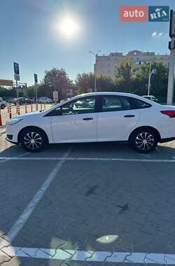 Седан Ford Focus 2016 в 