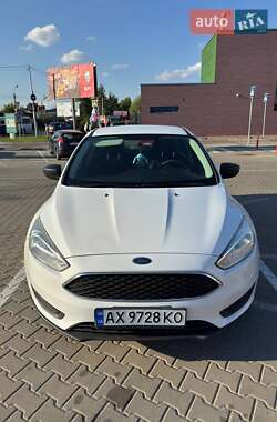 Седан Ford Focus 2016 в 