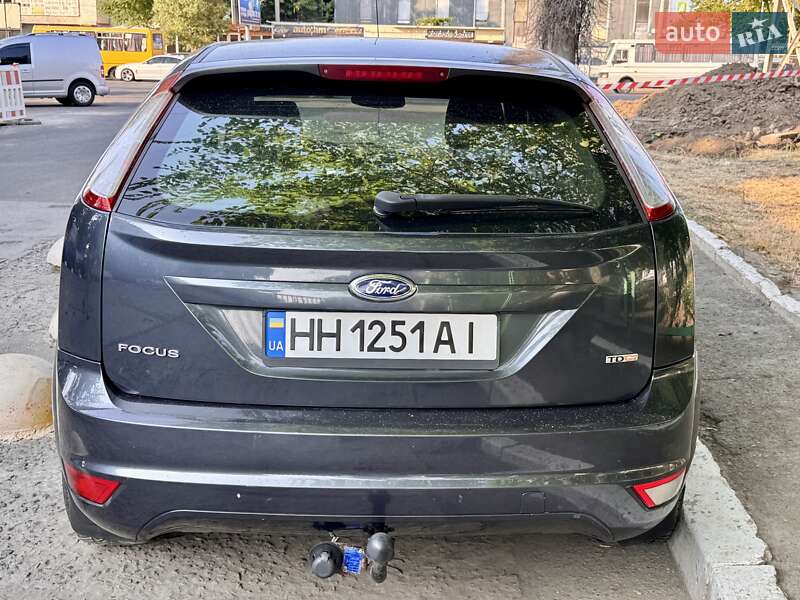 Хэтчбек Ford Focus 2008 в 