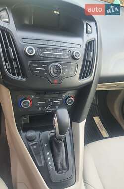 Седан Ford Focus 2018 в 