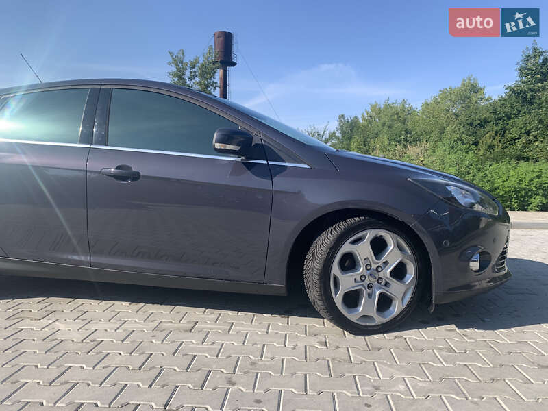 Хэтчбек Ford Focus 2013 в Стрые