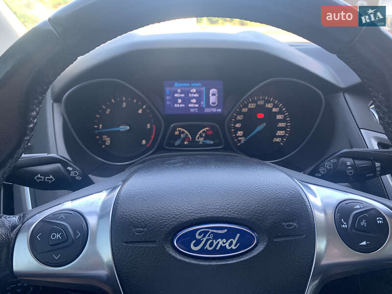 Хэтчбек Ford Focus 2013 в Стрые