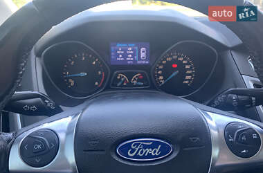Хэтчбек Ford Focus 2013 в 