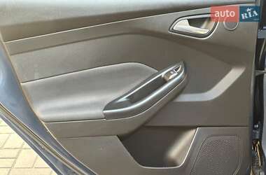 Седан Ford Focus 2018 в 