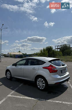 Хэтчбек Ford Focus 2011 в Киеве