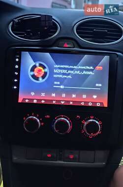 Хэтчбек Ford Focus 2008 в 