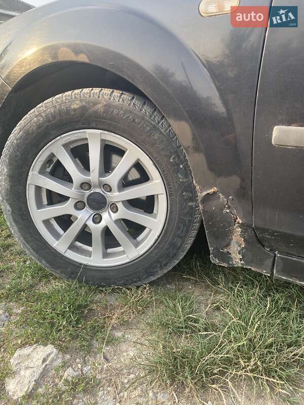 Хэтчбек Ford Focus 2007 в Каменец-Подольском