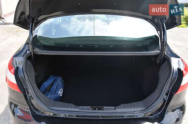 Седан Ford Focus 2011 в 