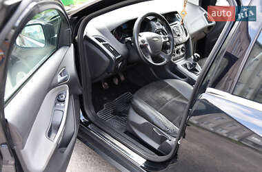 Седан Ford Focus 2011 в 