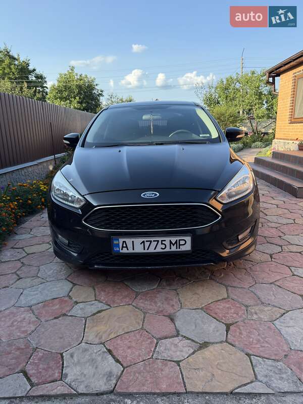Седан Ford Focus 2016 в 