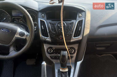 Универсал Ford Focus 2013 в 