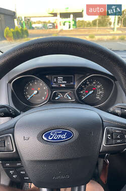 Седан Ford Focus 2016 в 