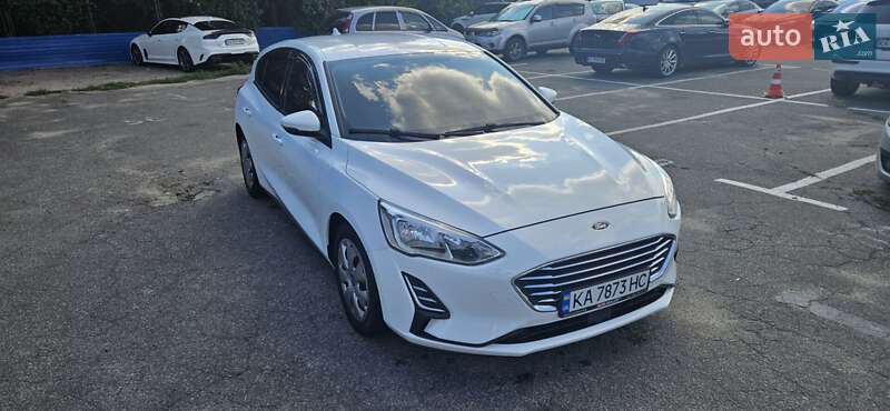 Хэтчбек Ford Focus 2019 в Софиевской Борщаговке