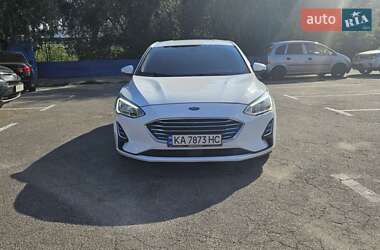 Хэтчбек Ford Focus 2019 в 