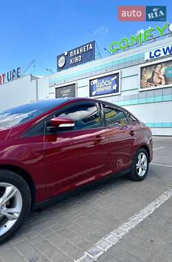 Седан Ford Focus 2012 в 
