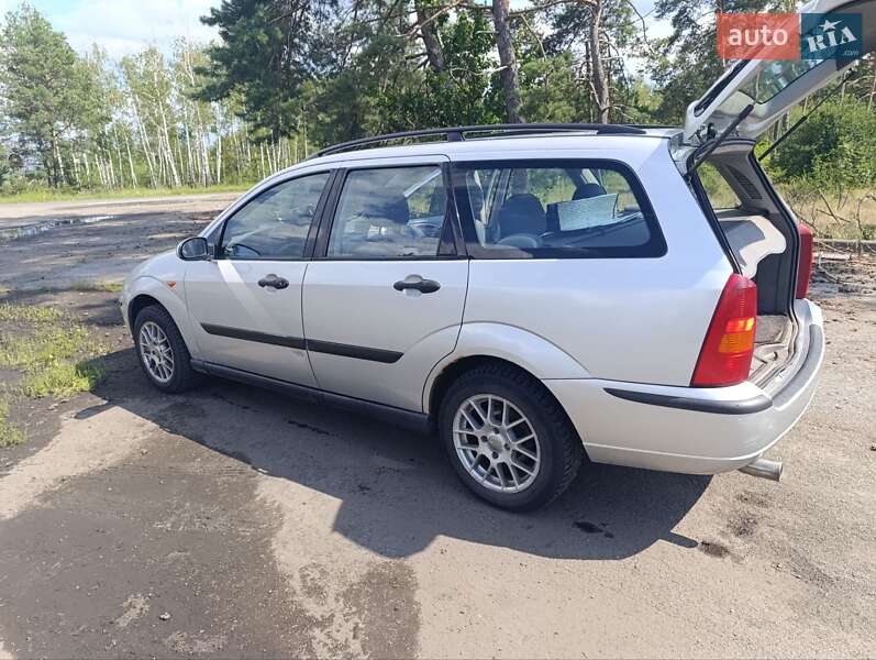 Універсал Ford Focus 2002 в Чернігові