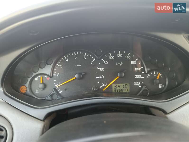 Універсал Ford Focus 2002 в Чернігові
