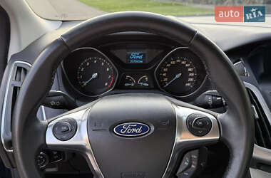 Універсал Ford Focus 2012 в  фото 22 Універсал Ford Focus 2012 в