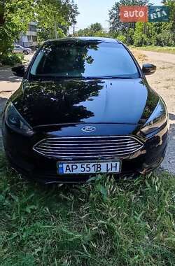 Седан Ford Focus 2016 в 