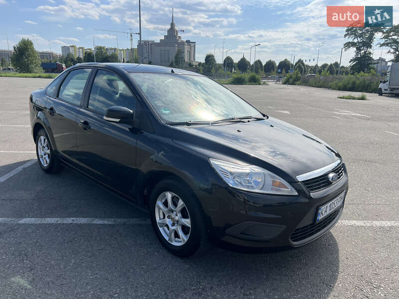 Седан Ford Focus 2008 в Киеве