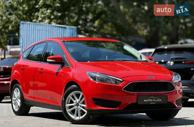 Хэтчбек Ford Focus 2016 в 