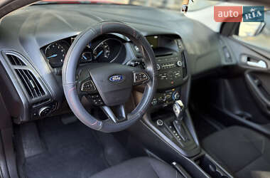 Хэтчбек Ford Focus 2016 в 