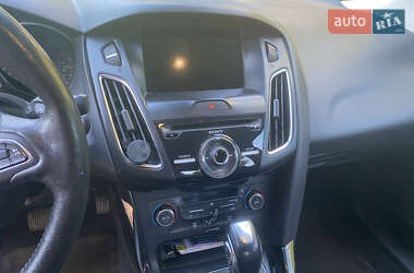 Седан Ford Focus 2017 в 
