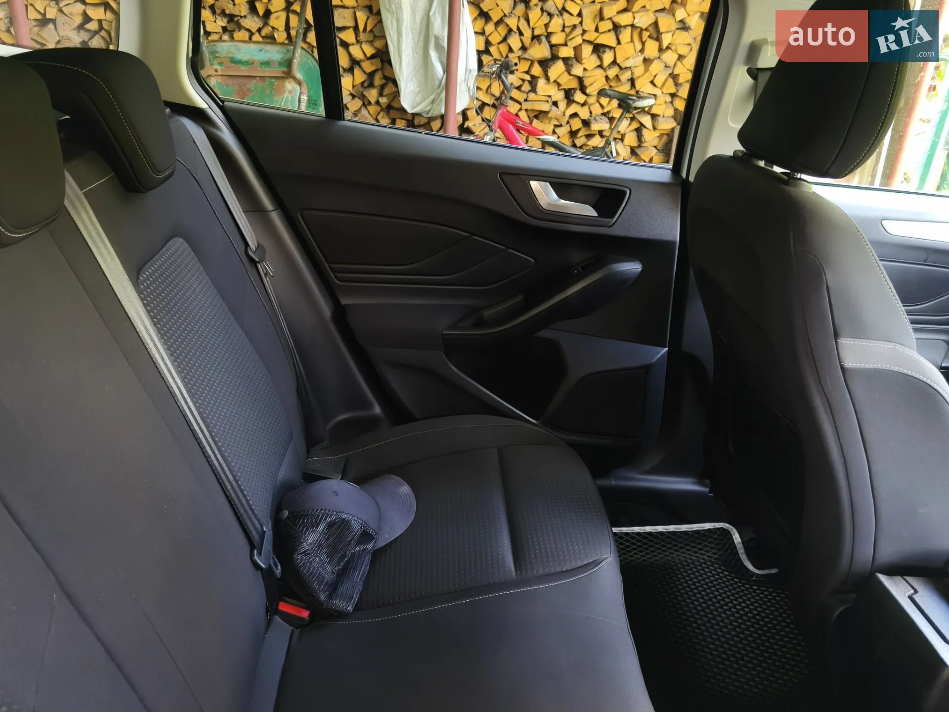 2018 Ford Focus - мініатюра 16