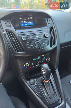 Седан Ford Focus 2018 в 