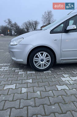 Хэтчбек Ford Focus 2007 в 