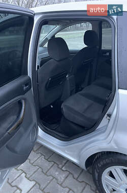 Хэтчбек Ford Focus 2007 в 