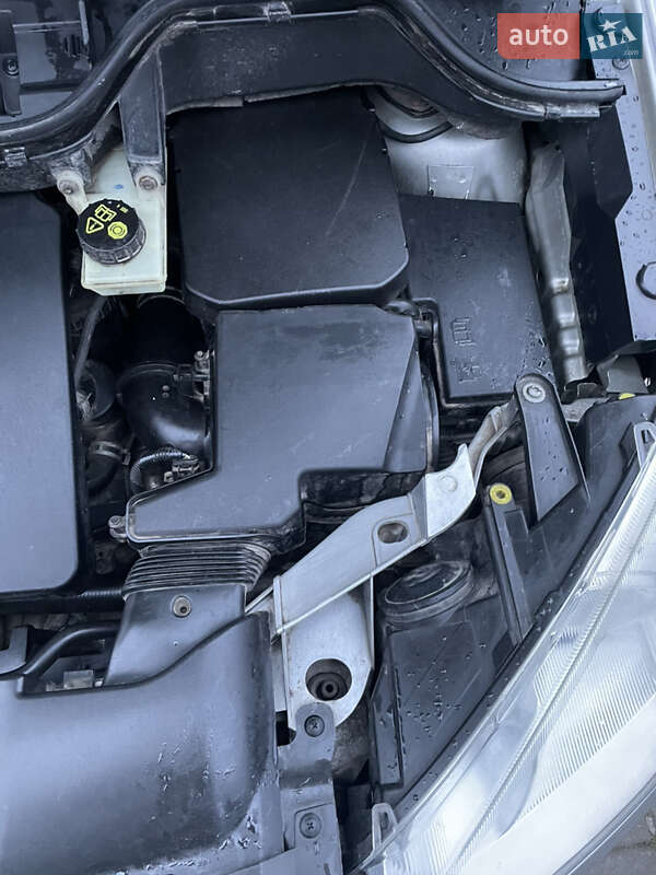 Хэтчбек Ford Focus 2007 в Чемеровцах