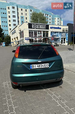 Хэтчбек Ford Focus 2001 в 