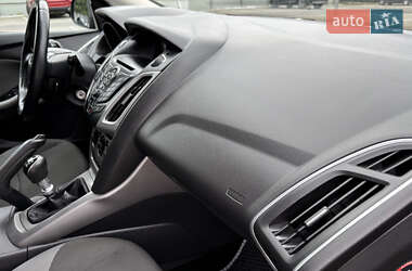 Универсал Ford Focus 2011 в 