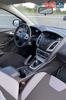 Универсал Ford Focus 2013 в 