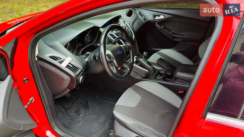 Хэтчбек Ford Focus 2012 в Львове