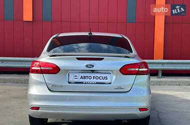 Седан Ford Focus 2016 в 