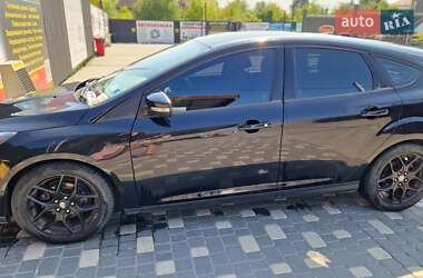 Хэтчбек Ford Focus 2016 в 