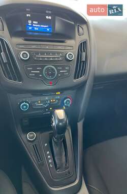 Седан Ford Focus 2016 в 