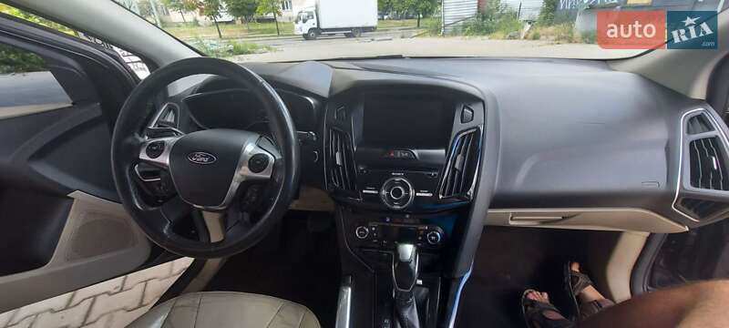 Хэтчбек Ford Focus 2013 в Киеве