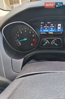 Седан Ford Focus 2015 в 