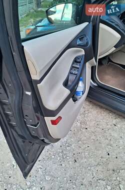Седан Ford Focus 2015 в 