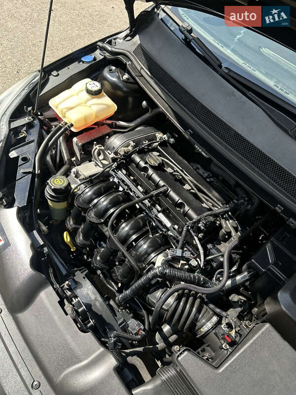 Универсал Ford Focus 2010 в Хороле