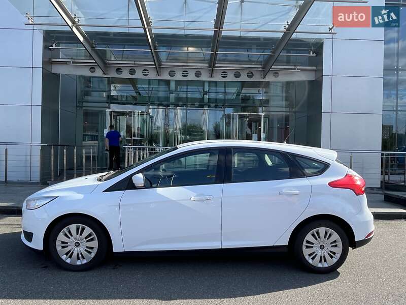 Хэтчбек Ford Focus 2017 в Киеве