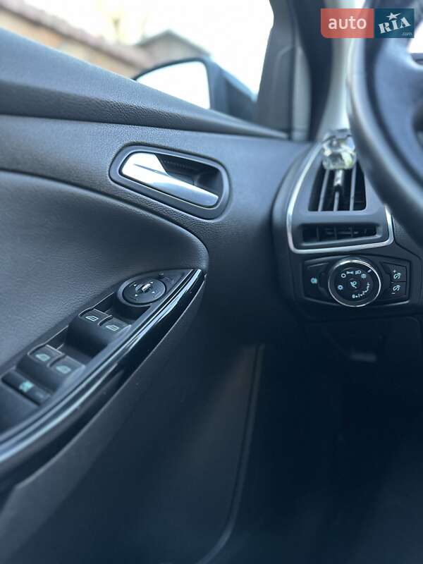 Хэтчбек Ford Focus 2013 в Луцке