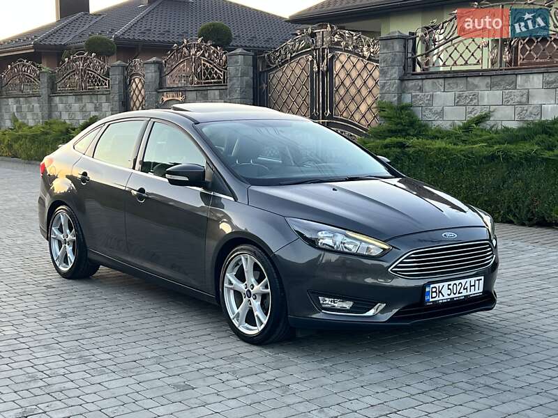 Седан Ford Focus 2015 в Ровно