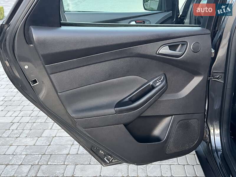 Седан Ford Focus 2015 в Ровно