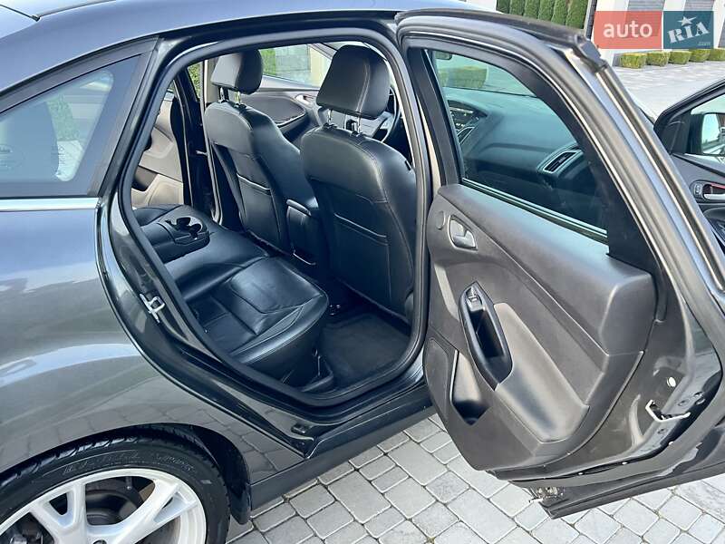 Седан Ford Focus 2015 в Ровно